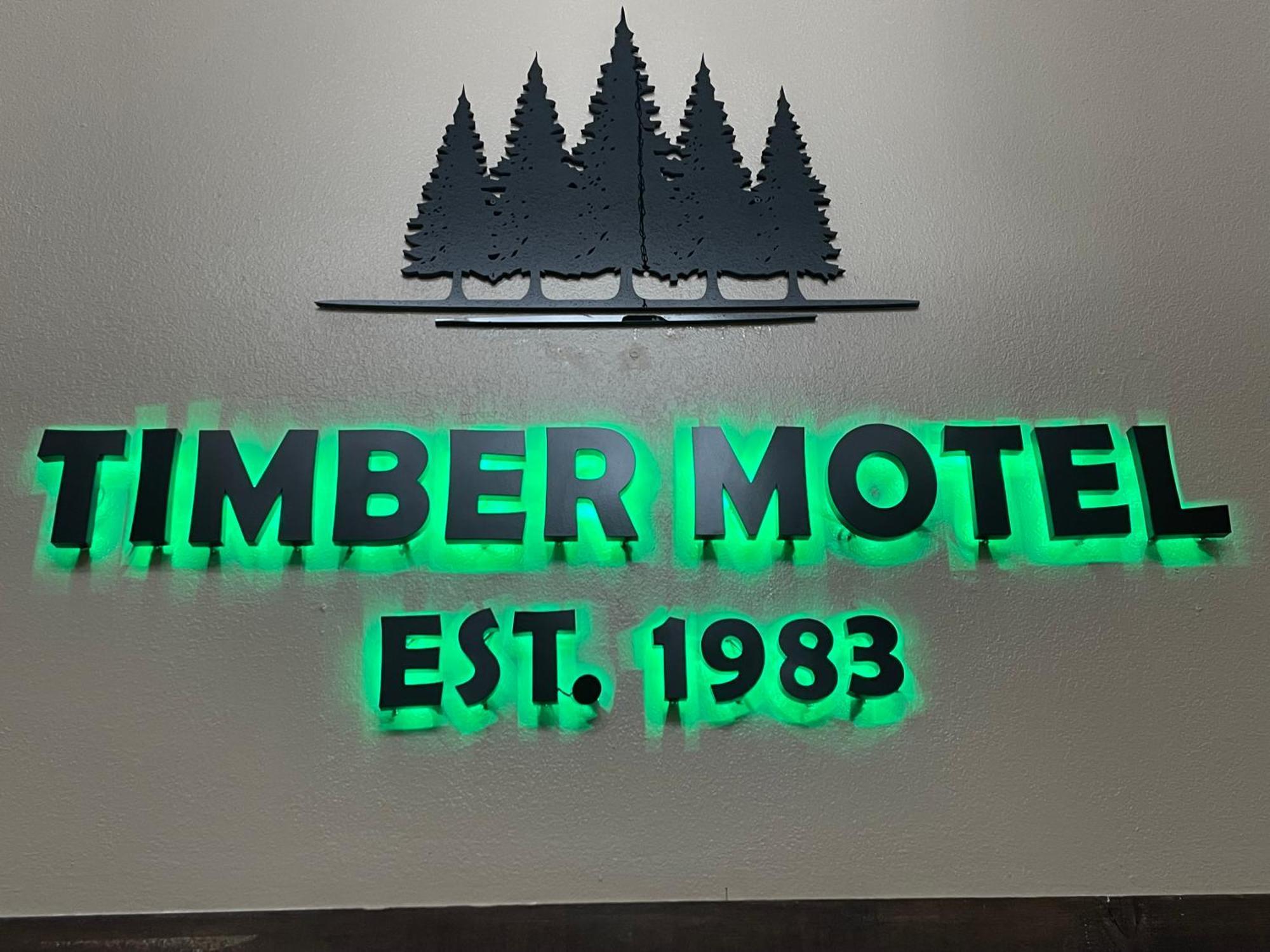Timber Motel Clinton Exteriér fotografie